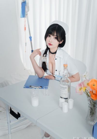 关之琳