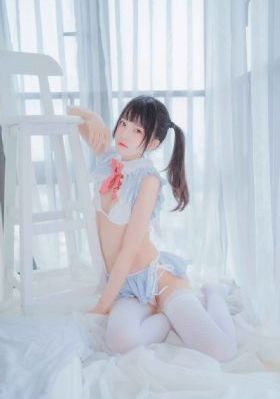 《年轻女教师2》电影