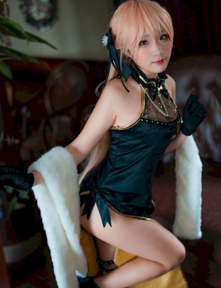 巨乳保姆