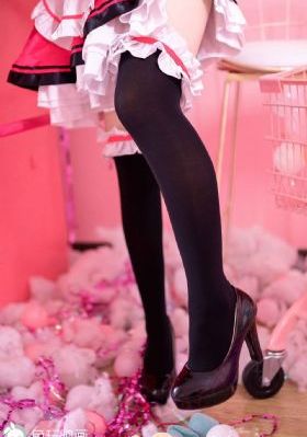 鞠婧祎免费造梦在线观看电视