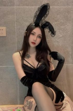 我把英语老师按在桌子上吵了一顿