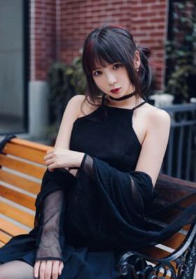 哎呀皇后娘娘来打工