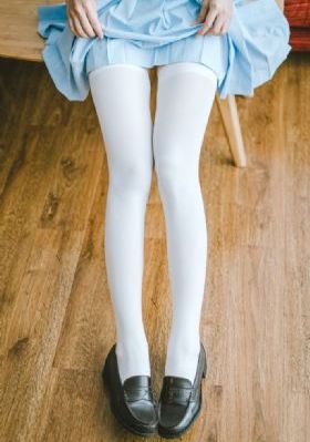 人妖打排球